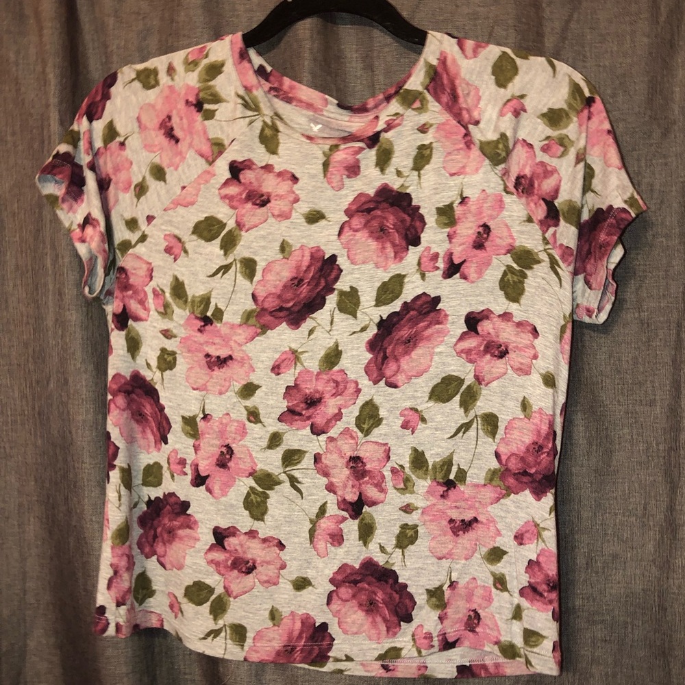 GRAY PINK PURPLE FLORAL TOP